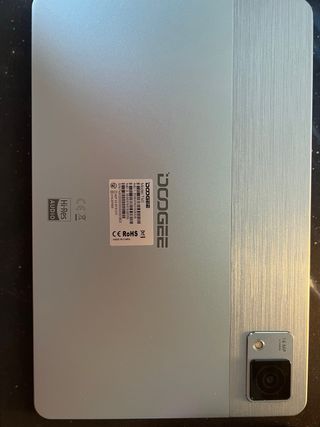 Tablet 11’ 2,5K, 20GB RAM, 512GB memoria interna.