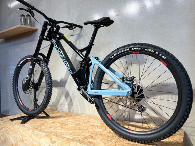 MONDRAKER SUMMUM SE 27.5 2022 NEGRO