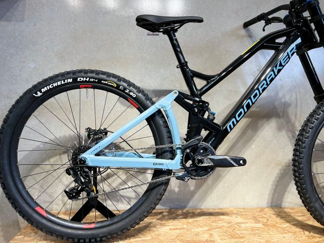 MONDRAKER SUMMUM SE 27.5 2022 NEGRO