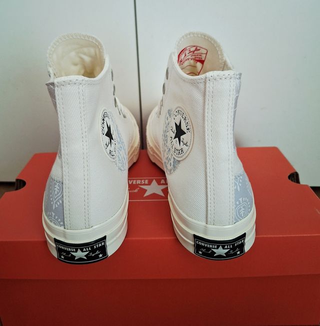 Converse Chuck Taylor bianche