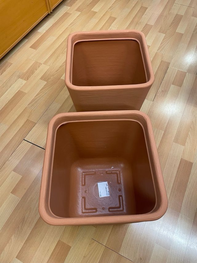 2 Vasi quadrati - Marrone