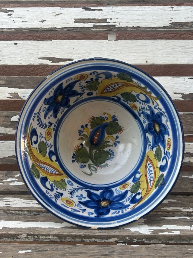 Cuenco Manises pintado a mano