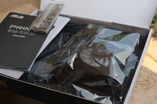 ASUS Prime B760-Plus/Sound Blaster/i5-12600k