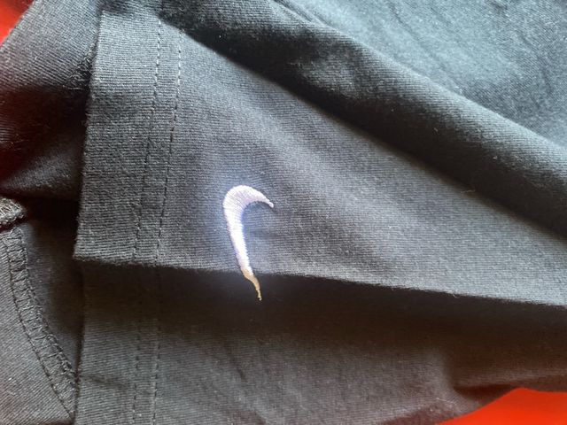 Camiseta Nike negra c/estampado