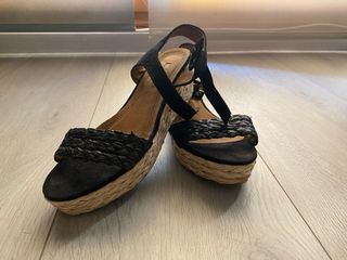 Sandalias