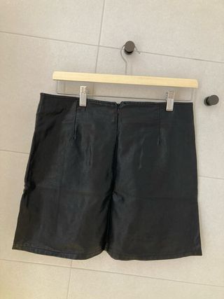 Falda/Pantalón negra
