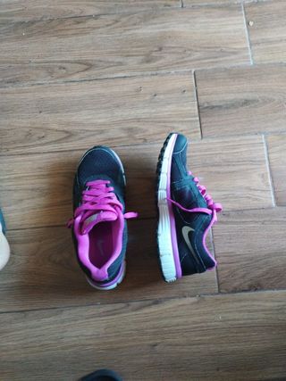 Zapatillas Nike dual fusion ST2 - Talla 38.5