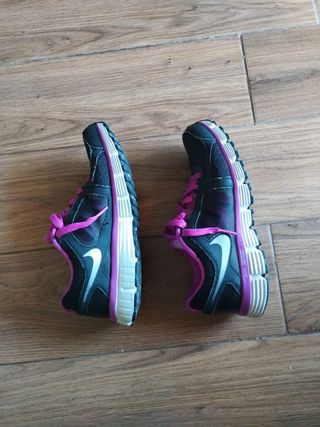 Zapatillas Nike dual fusion ST2 - Talla 38.5