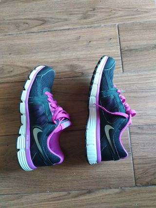Zapatillas Nike dual fusion ST2 - Talla 38.5