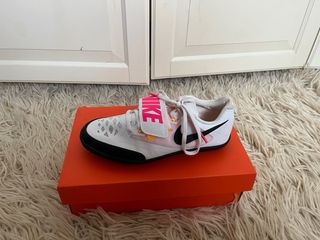 Zapatillas Nike Zoom SD4 blancas y rosas