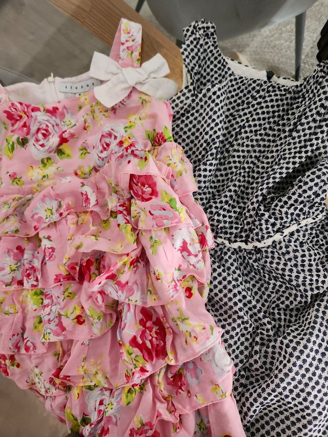 Vestidos niña (6-8 años). El precio es del lote..