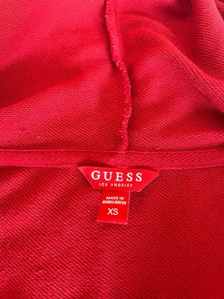 Chaqueta de chándal Guess roja con capucha - Talla XS