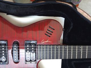 Godin XTSA: Guitarra eléctrica