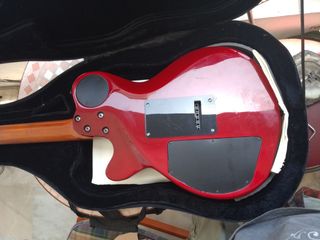 Godin XTSA: Guitarra eléctrica