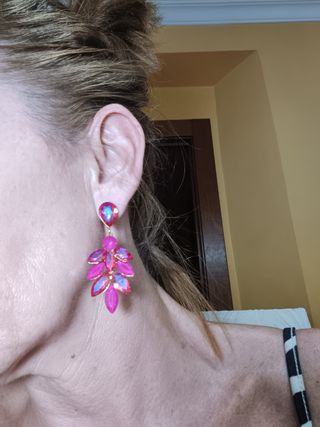 Pendientes fucsia brillantes