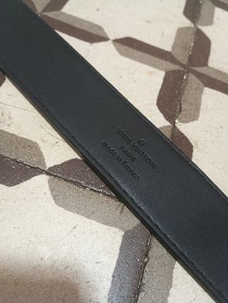 Cinturón Louis Vuitton Negro