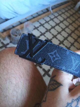 Cinturón Louis Vuitton Negro