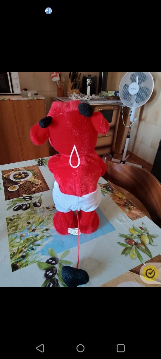 Diavoletto parlante e bambola