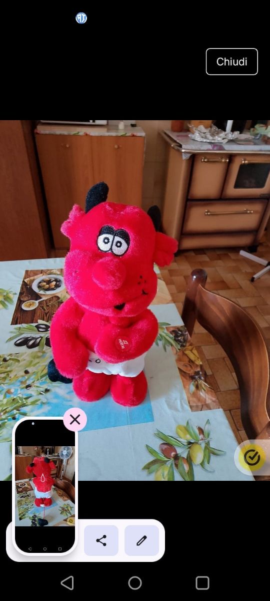 Diavoletto parlante e bambola