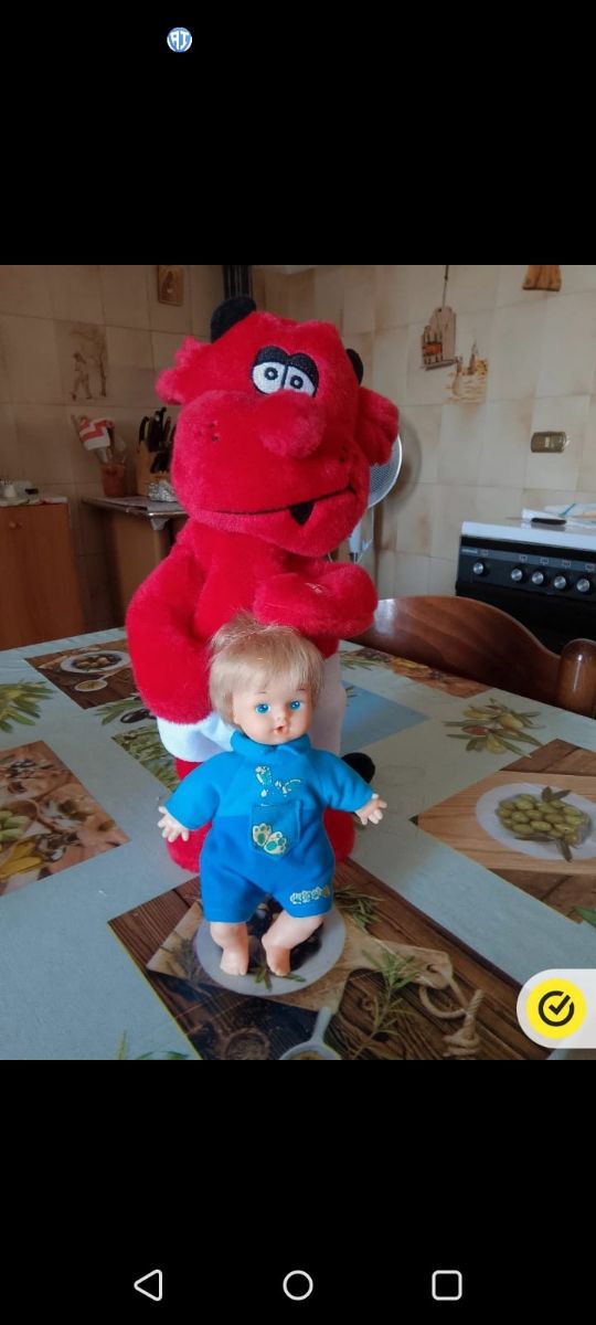 Diavoletto parlante e bambola