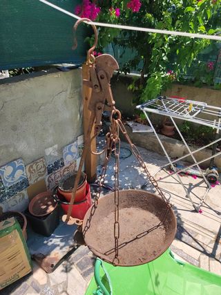 Bilancia antica in ferro