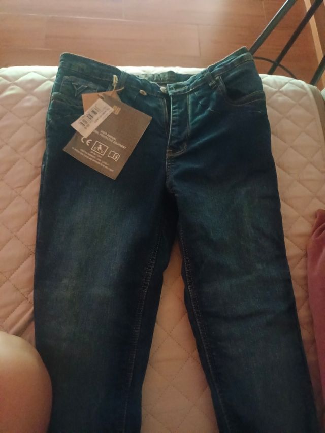Pantalones vaqueros moto