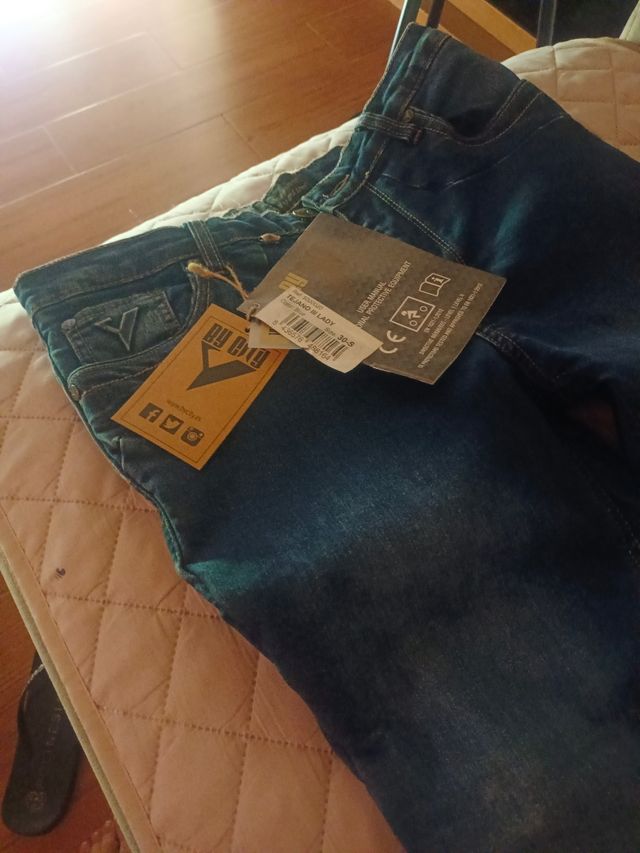 Pantalones vaqueros moto