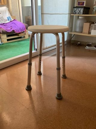Taburete ducha - Silla ducha blanco. Mobiclinic