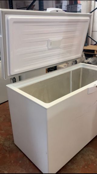 Congelador Beko C 400 HC horizontal, 360L