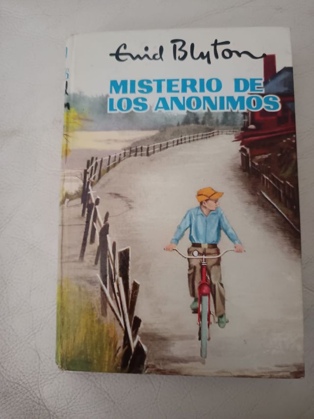 Lote de libros literatura infantil.