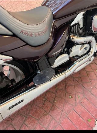 Suzuki Intruder M1800R marrón