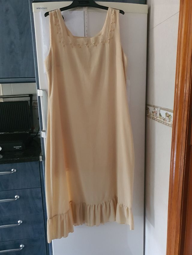Vestido beige verano
