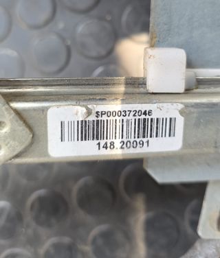 ELEVALUNAS DELANTERO IZQUIERDO NISSAN ALMERA 1999