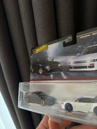 Hot Wheels Premium pack de 2 coches
Nissan
