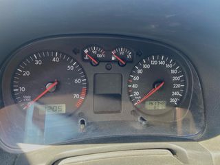 Volkswagen Golf 2004