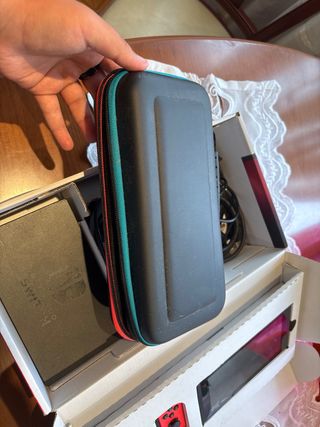 Nintendo Switch negra con funda
precio negociable