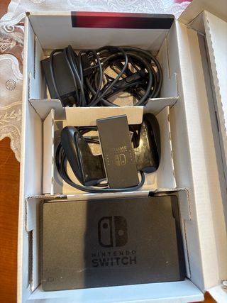 Nintendo Switch negra con funda
precio negociable