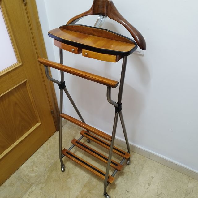 Galán de noche, perchero, antiguo - Madera y metal