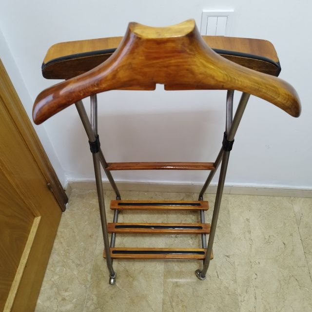 Galán de noche, perchero, antiguo - Madera y metal