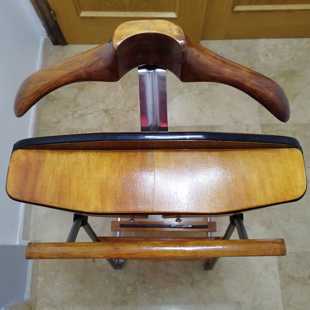 Galán de noche, perchero, antiguo - Madera y metal