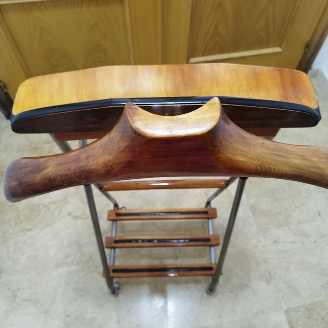 Galán de noche, perchero, antiguo - Madera y metal