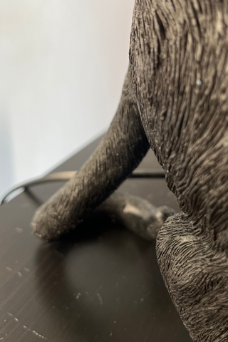 Lampada a forma di mangusta nera