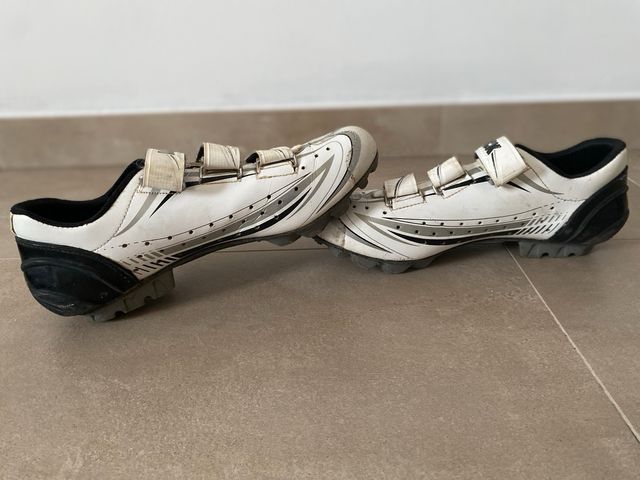 Zapatillas ciclismo Luck. Numero 41