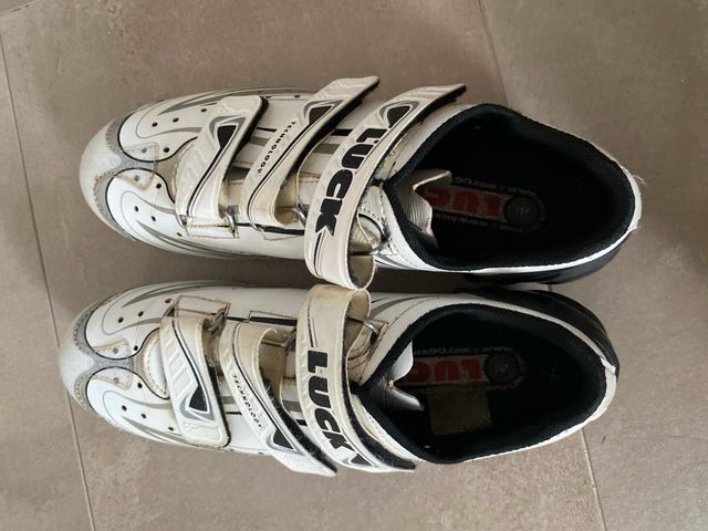 Zapatillas ciclismo Luck. Numero 41