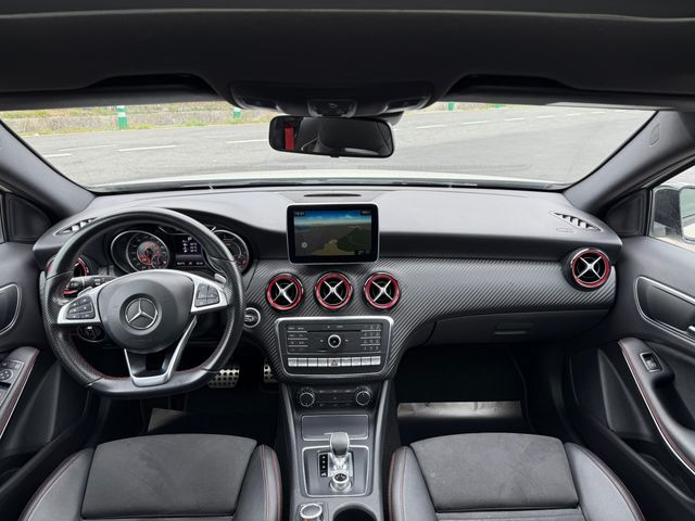 Mercedes-Benz Clase A 45 AMG 