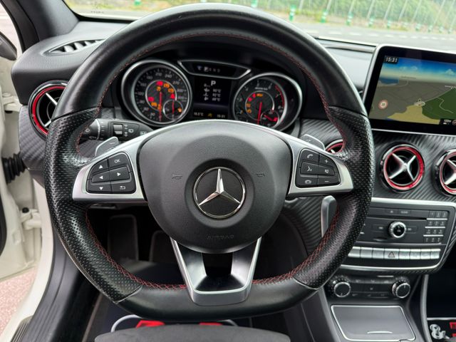 Mercedes-Benz Clase A 45 AMG 