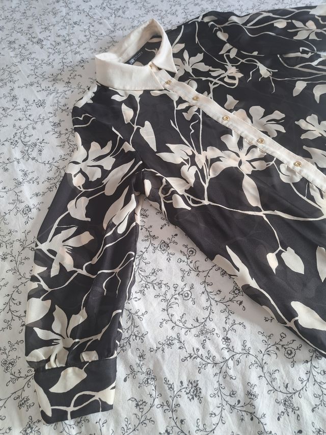 Camisa Zara L - Flores Blanco&Negro