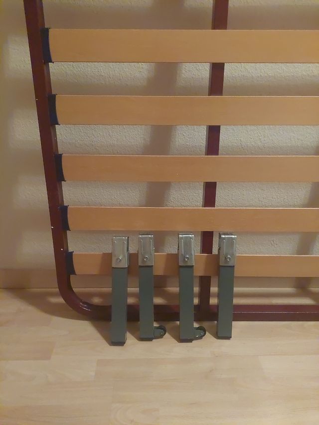 Somier 180x135cm - Laminas madera marrón