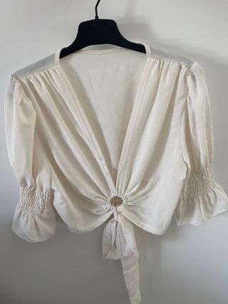 Blusa blanca crop