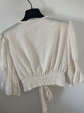 Blusa blanca crop